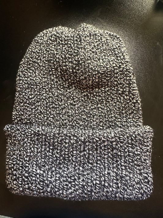 Black/White Regular Knitted Beanie