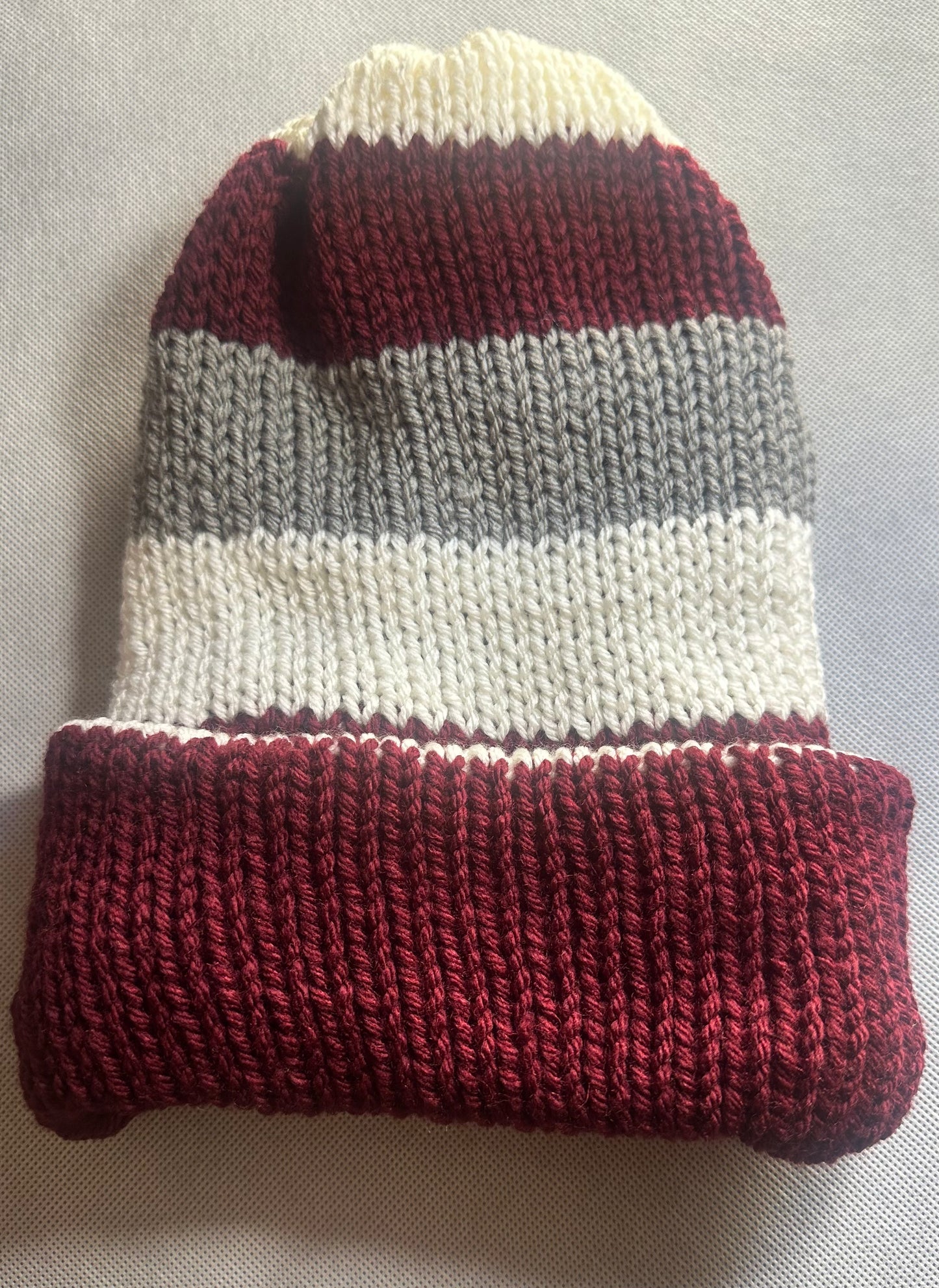 Large Maroon/White/Grey